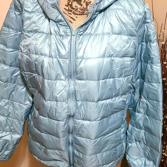 ๐ฃNew cute puffer coat๐ฃ - Picture 2 of 9